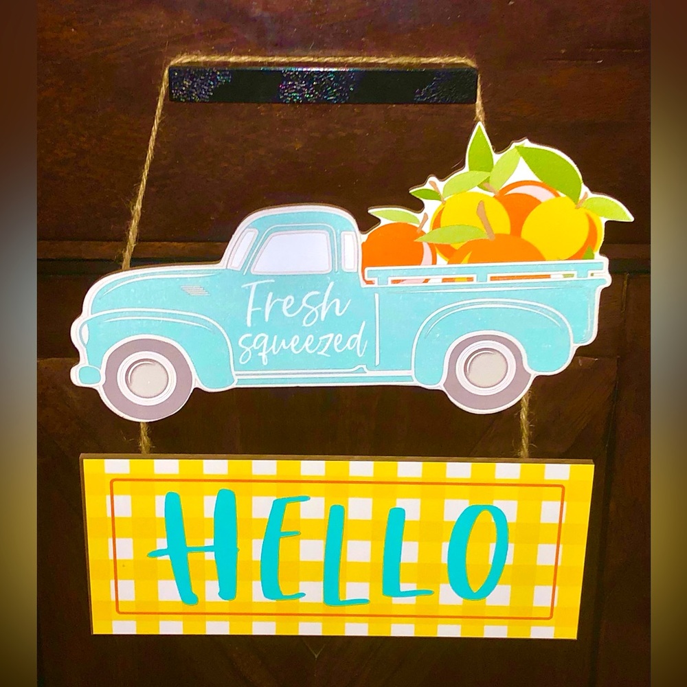 🍊 FARMHOUSE FRESH SQUEEZED WOODEN SIGN 🍊